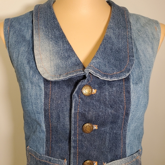 🔔Host Pick🔔 Vintage Levi & Mixed Denim Handmade Vest - Picture 4 of 6